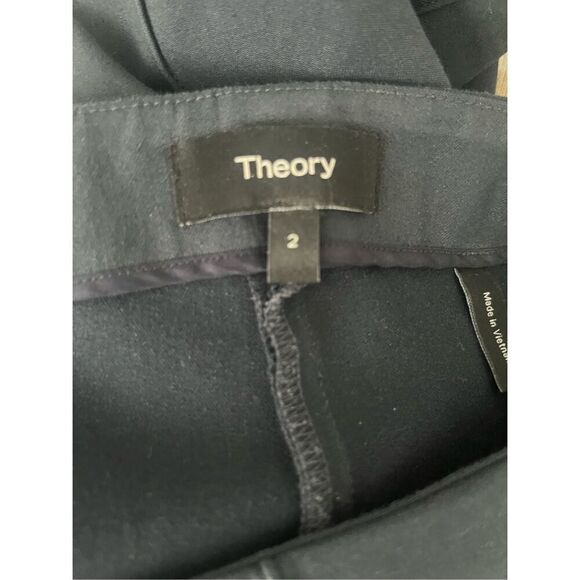 Theory Navy Blue Pleated Mid Rise Ankle Pants Side Zipper Size 2 - Picture 3 of 6